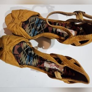 Qupid wedge heel
